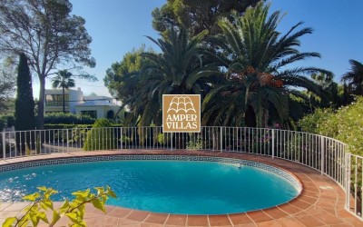 Villa, Mediterranean style, in Sierra de Altea Golf, with a beautiful flat garden.